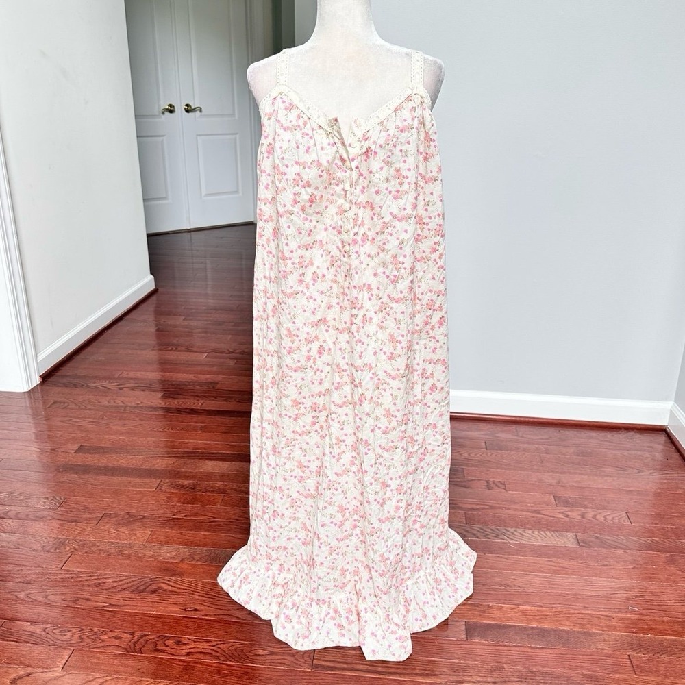 Victorias Secret 100% Cotton White Feminine Dainty Floral Maxi Nightgown Dress